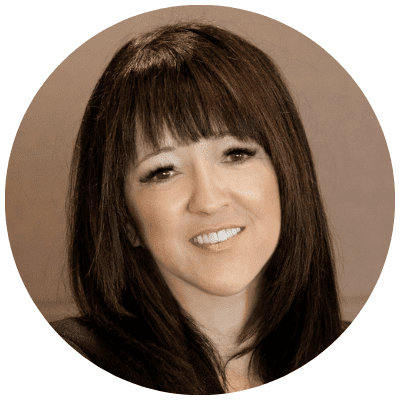 Jonna Ward Circle Headshot